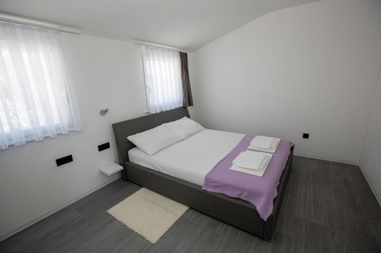 Apartament Mayana Cesarica Zewnętrze zdjęcie