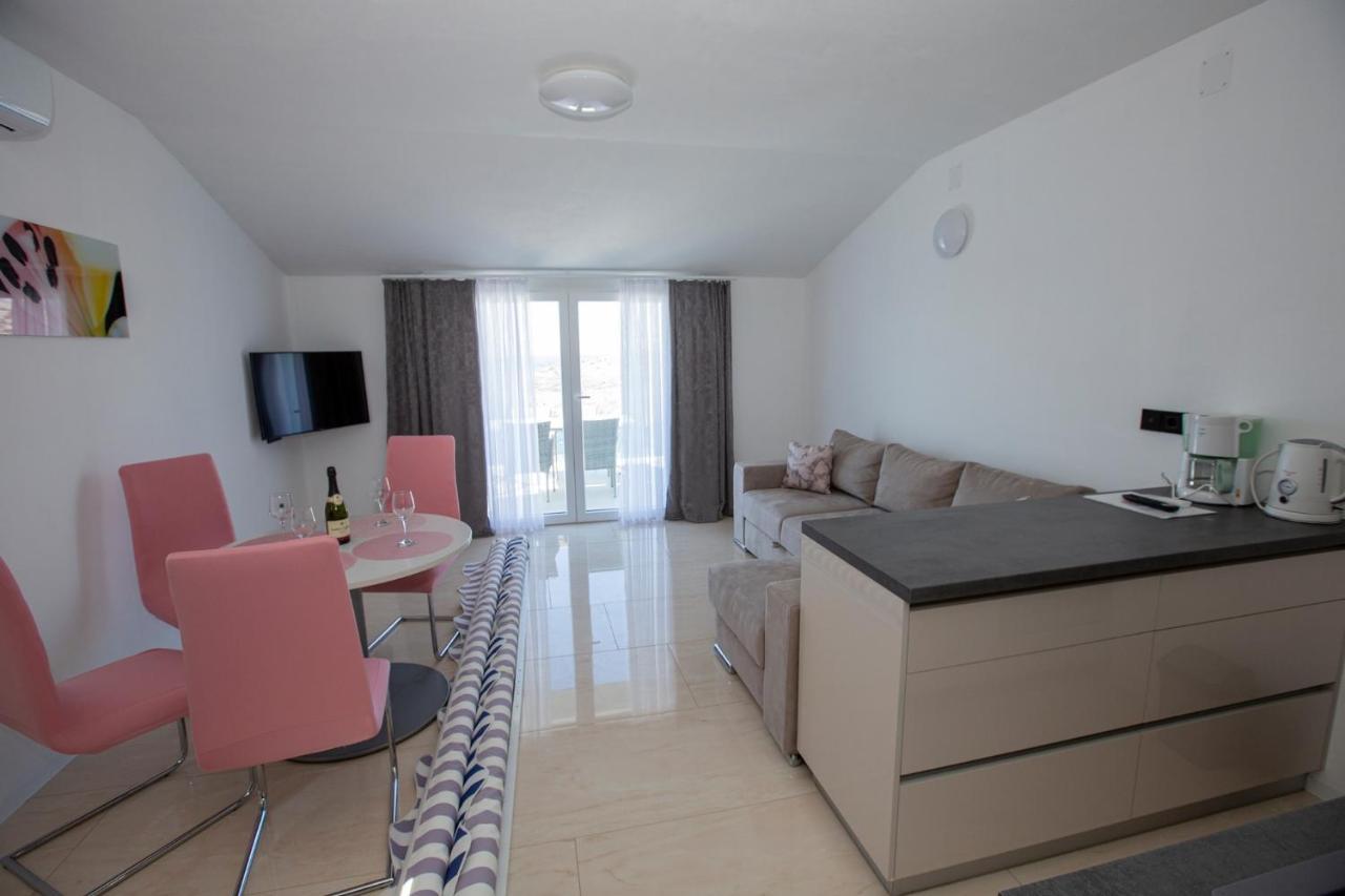 Apartament Mayana Cesarica Zewnętrze zdjęcie